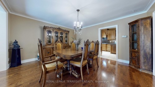 134 Hadrian Drive, Toronto, ON - Indoor Photo Showing Dining Room