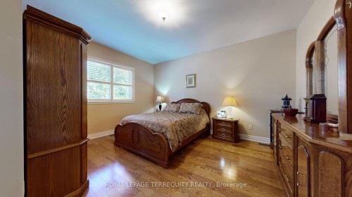 134 Hadrian Drive, Toronto, ON - Indoor Photo Showing Bedroom