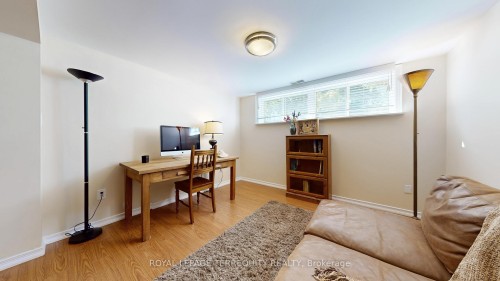 134 Hadrian Drive, Toronto, ON - Indoor