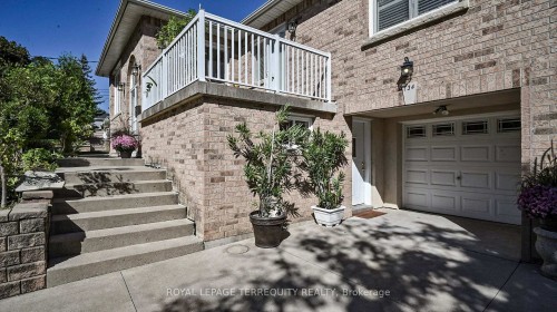 134 Hadrian Drive, Toronto, ON - Outdoor With Deck Patio Veranda With Exterior