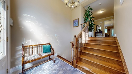 134 Hadrian Drive, Toronto, ON - Indoor Photo Showing Other Room