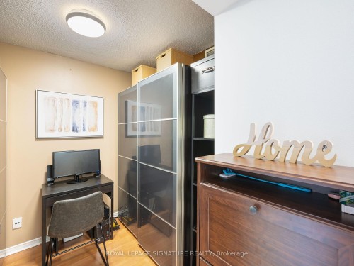502-9 Northern Hts Drive, Richmond Hill, ON - Indoor Photo Showing Office