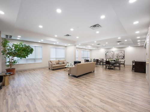 502-9 Northern Hts Drive, Richmond Hill, ON - Indoor