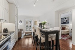 339-22 Leader Lane Toronto, ON M5E 0B2