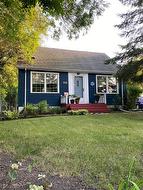 5116 Rannock AVE Winnipeg, MB R3R 0M8