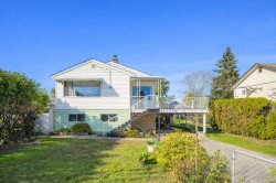 464 Renfrew St Nanaimo, BC V9R 1S4