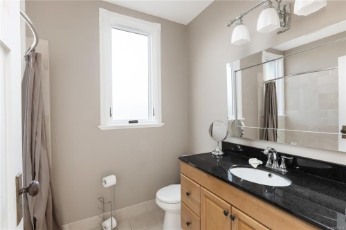 2194 Central Ave, Oak Bay, BC 