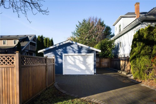 2194 Central Ave, Oak Bay, BC 