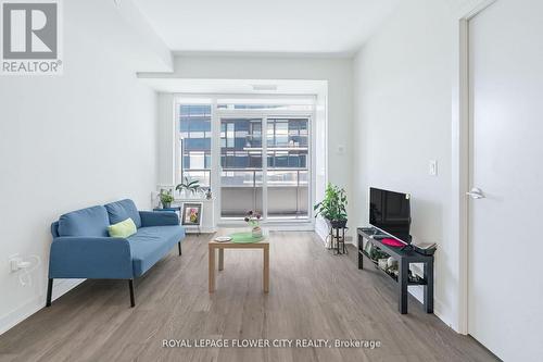 907 - 212 King William Street S, Hamilton, ON - Indoor