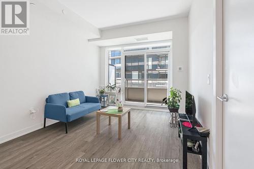 907 - 212 King William Street S, Hamilton, ON - Indoor
