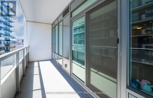 907 - 212 King William Street S, Hamilton, ON - Outdoor With Balcony With Exterior