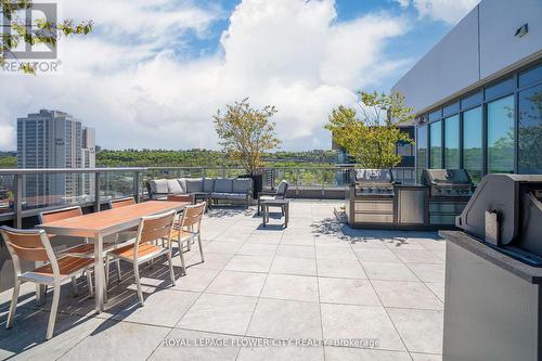 907 - 212 King William Street S, Hamilton, ON - Outdoor