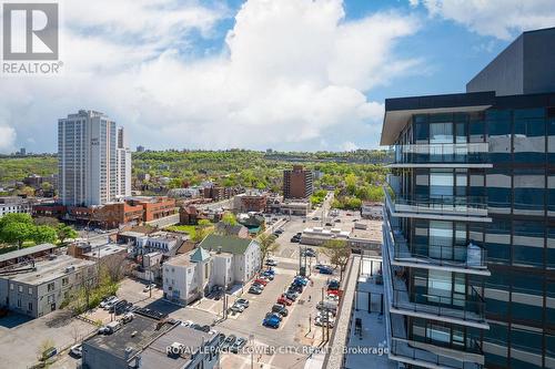 907 - 212 King William Street S, Hamilton, ON - Outdoor