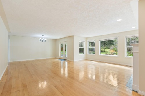 3815 Roy Creek Rd, Royston, BC 