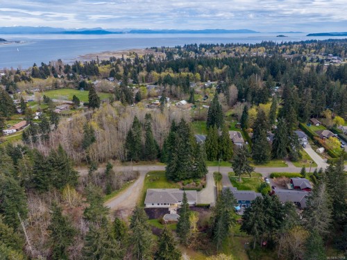 3815 Roy Creek Rd, Royston, BC 