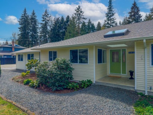 3815 Roy Creek Rd, Royston, BC 