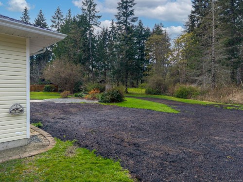 3815 Roy Creek Rd, Royston, BC 