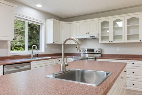 3815 Roy Creek Rd, Royston, BC 