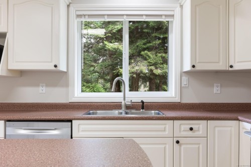 3815 Roy Creek Rd, Royston, BC 