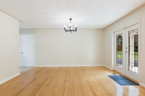 3815 Roy Creek Rd, Royston, BC 