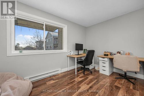 318 - 250 Brittany Drive, Ottawa, ON - Indoor Photo Showing Office
