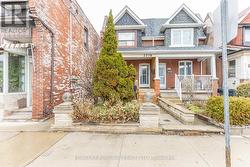 2378 ST CLAIR AVENUE W Toronto, ON M6N 1K8