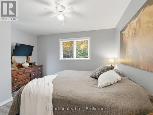 6 Springhill Road, Mckellar, ON - Indoor Photo Showing Bedroom