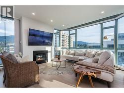 PH1 140 E 14TH STREET  North Vancouver, BC V7L 2N3