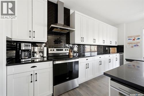 3029 Bellegarde Crescent, Regina, SK - Indoor Photo Showing Kitchen
