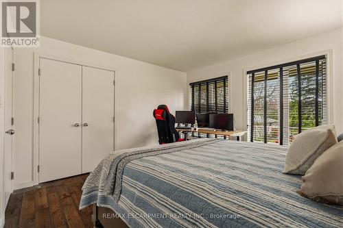 78 Terrace Drive, Hamilton, ON - Indoor Photo Showing Bedroom