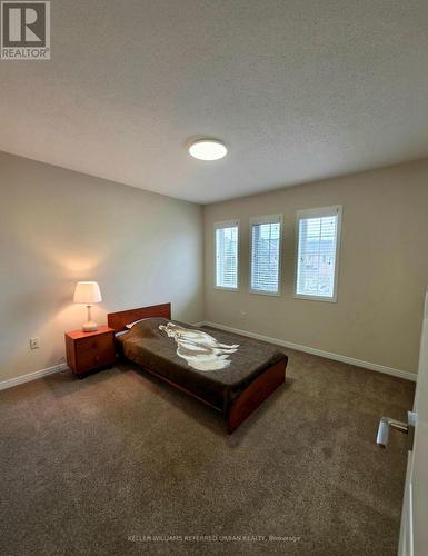 Great 3rd bedroom with large closet - 129 Dolce Crescent, Vaughan, ON - Indoor Photo Showing Other Room