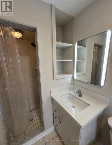 129 Dolce Crescent, Vaughan, ON - Indoor Photo Showing Bathroom