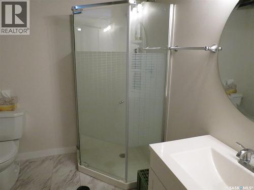 19 Merlin Crescent, Regina, SK - Indoor Photo Showing Bathroom