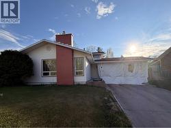 257 CENTENNIAL DRIVE Mackenzie, BC V0J 2C0