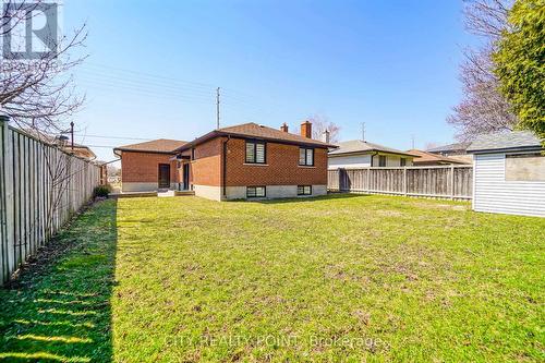 1371 Ogden Avenue, Mississauga, ON - Outdoor