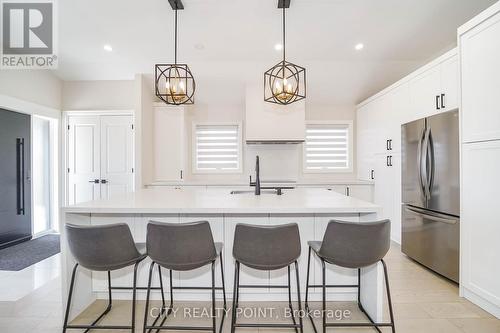 1371 Ogden Avenue, Mississauga, ON - Indoor