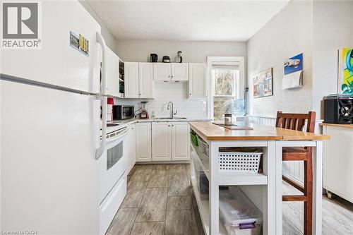 156 Wellington Street N, Kitchener, ON - Indoor Photo Showing Kitchen
