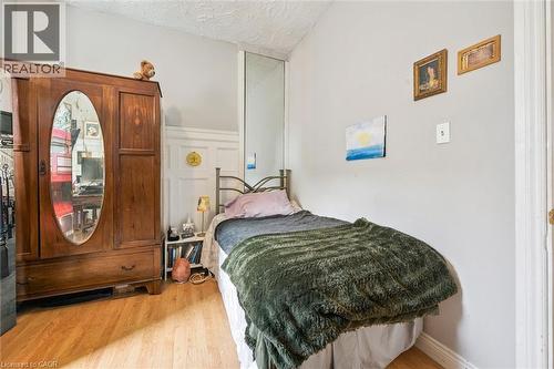156 Wellington Street N, Kitchener, ON - Indoor Photo Showing Bedroom