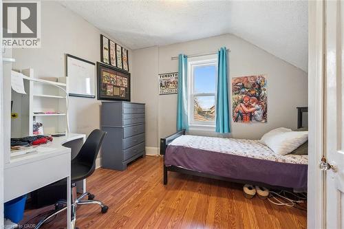156 Wellington Street N, Kitchener, ON - Indoor Photo Showing Bedroom