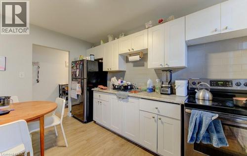 109 Eton Drive, Kitchener, ON - Indoor Photo Showing Kitchen