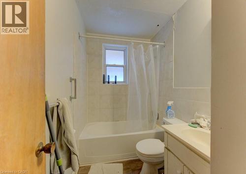 109 Eton Drive, Kitchener, ON - Indoor Photo Showing Bathroom