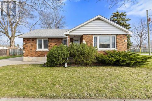 32 THOMPSON AVENUE  Thorold (Thorold Downtown), ON L2V 2N1