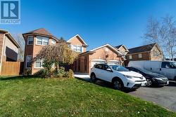 1618 MAJOR OAKS ROAD Pickering, ON L1X 2G8