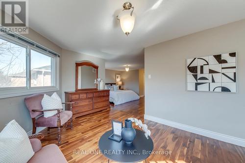 1201 Creekside Drive, Oakville, ON - Indoor