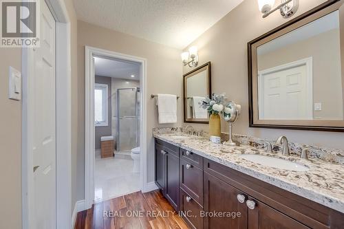1201 Creekside Drive, Oakville, ON - Indoor Photo Showing Bathroom