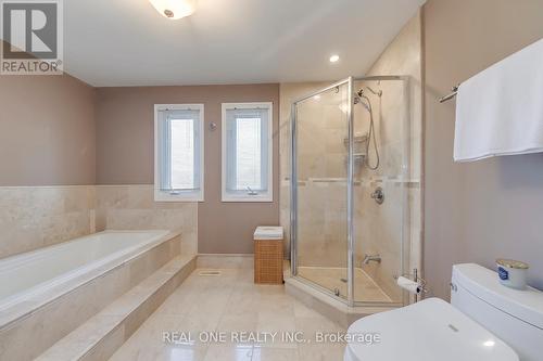 1201 Creekside Drive, Oakville, ON - Indoor Photo Showing Bathroom