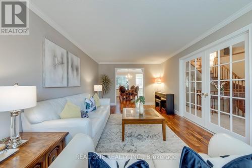 1201 Creekside Drive, Oakville, ON - Indoor Photo Showing Living Room