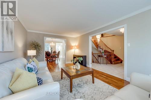 1201 Creekside Drive, Oakville, ON - Indoor Photo Showing Living Room