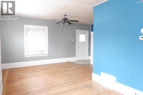 405 4Th Avenue E, Assiniboia, SK - Indoor Photo Showing Other Room