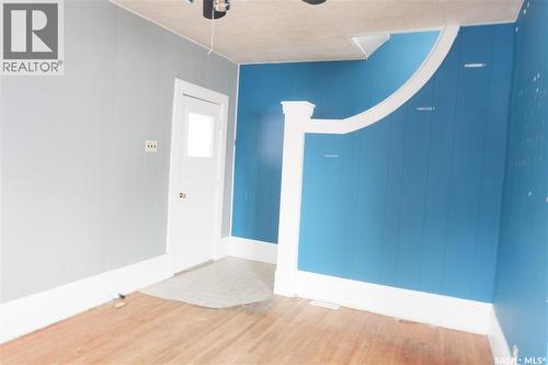 405 4Th Avenue E, Assiniboia, SK - Indoor Photo Showing Other Room